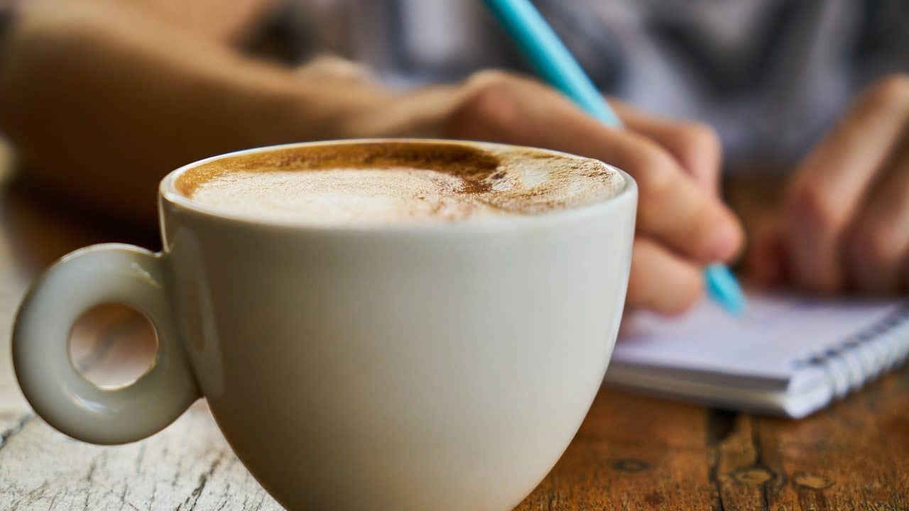 coffee, latte, cappuccino-2425395.jpg